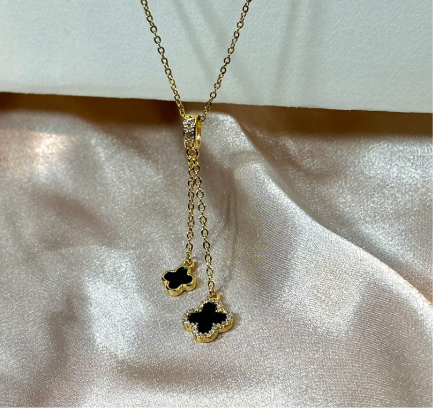 Mimi charm Clover Necklace - Ewaronkes Jewels