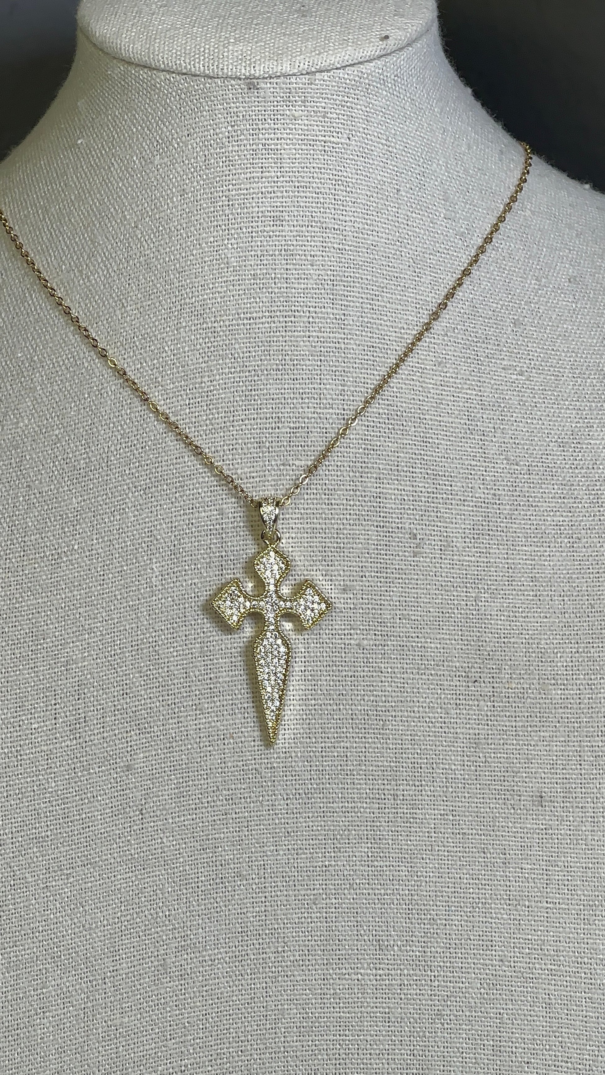 Cubic zicornia cross necklace - Ewaronkes Jewels