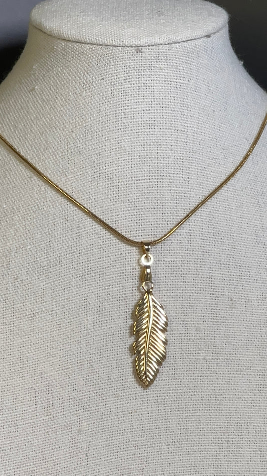 Feather Necklace - Ewaronkes Jewels