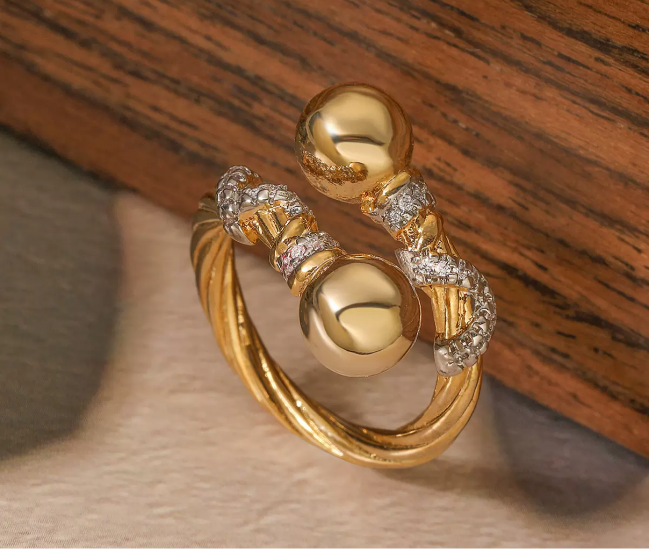 Ball end hugger ring - Ewaronkes Jewels