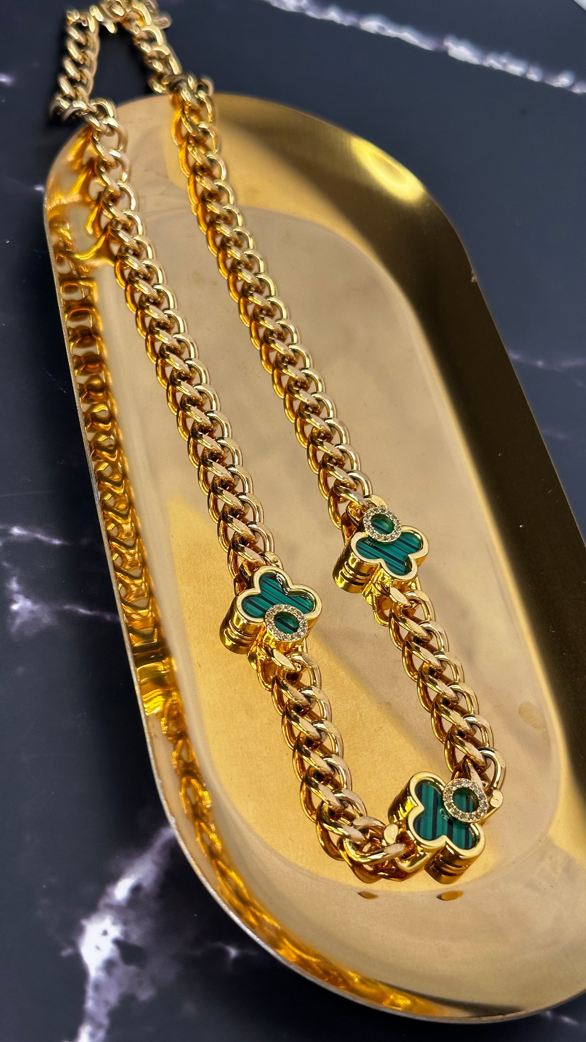 Cuban malachite Necklace - Ewaronkes Jewels