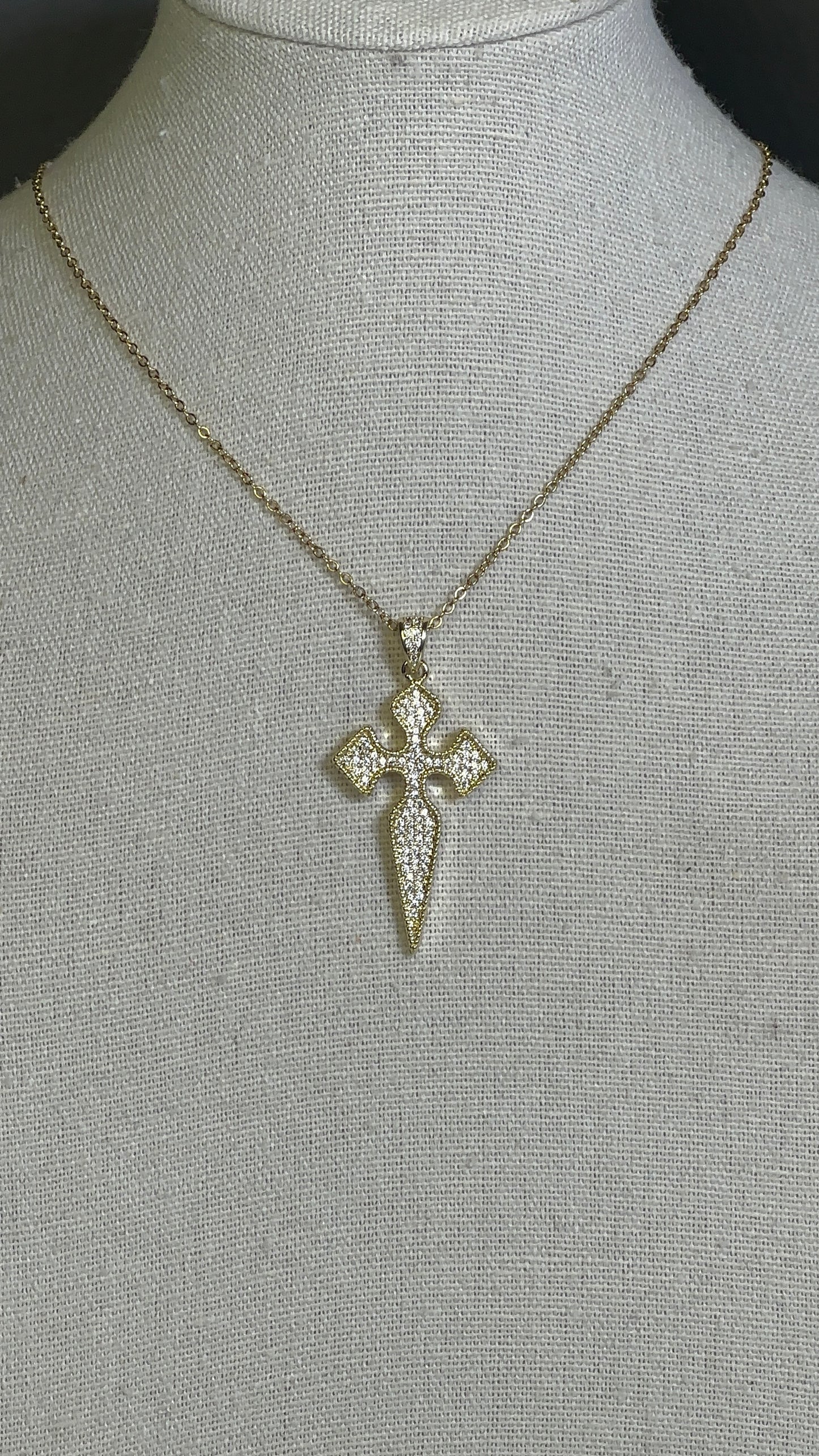 Cubic zicornia cross necklace - Ewaronkes Jewels