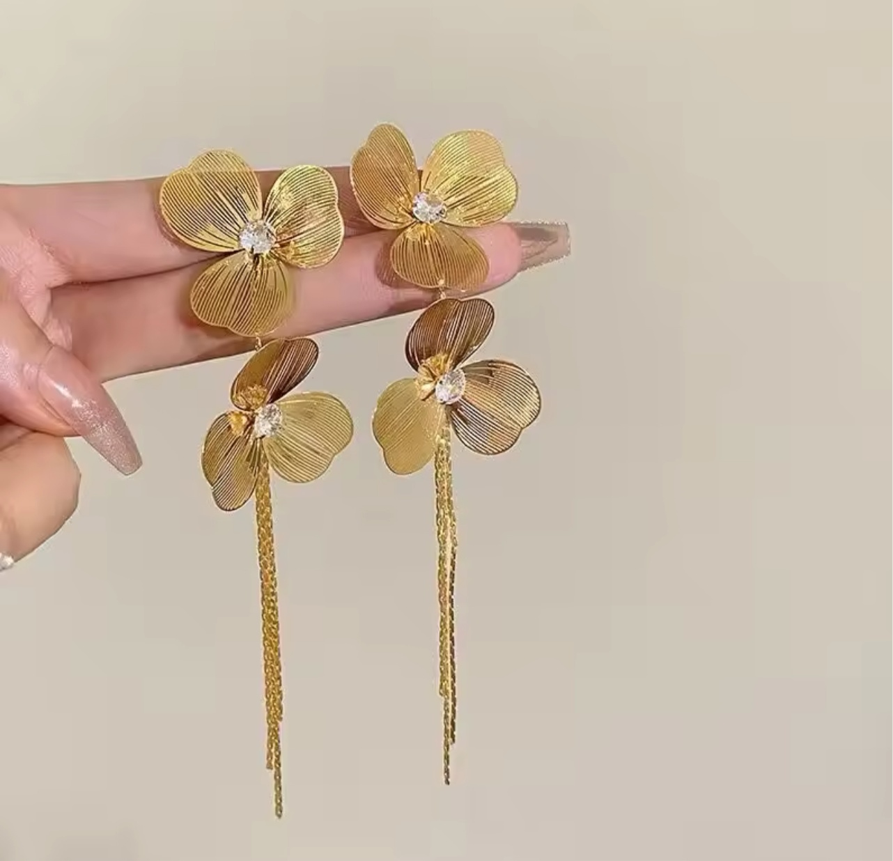 Metal flower non tarnish earring - Ewaronkes Jewels