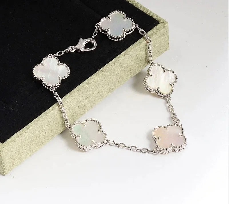 Four leaf clover crystal bracelet - Ewaronkes Jewels