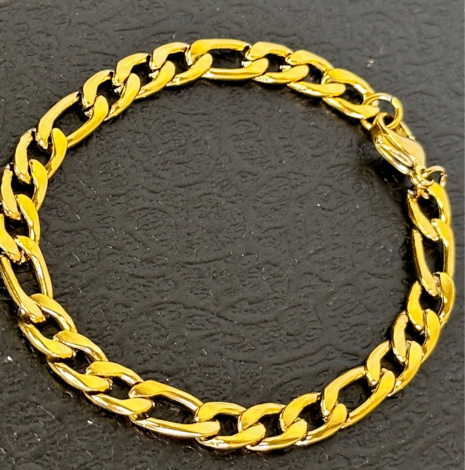 Cuban hand chain - Ewaronkes Jewels