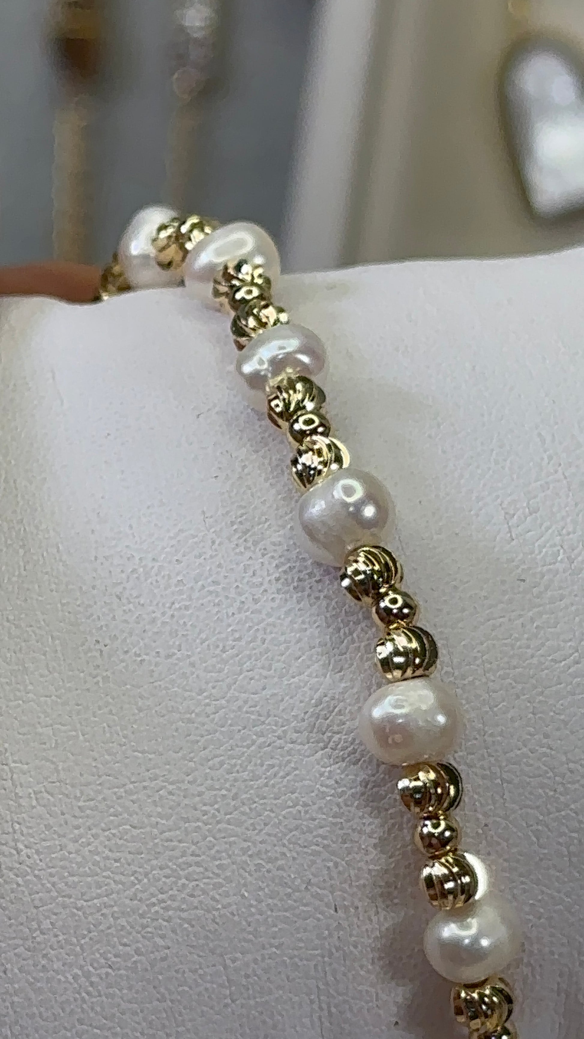 Fresh water pearl bracelets - Ewaronkes Jewels