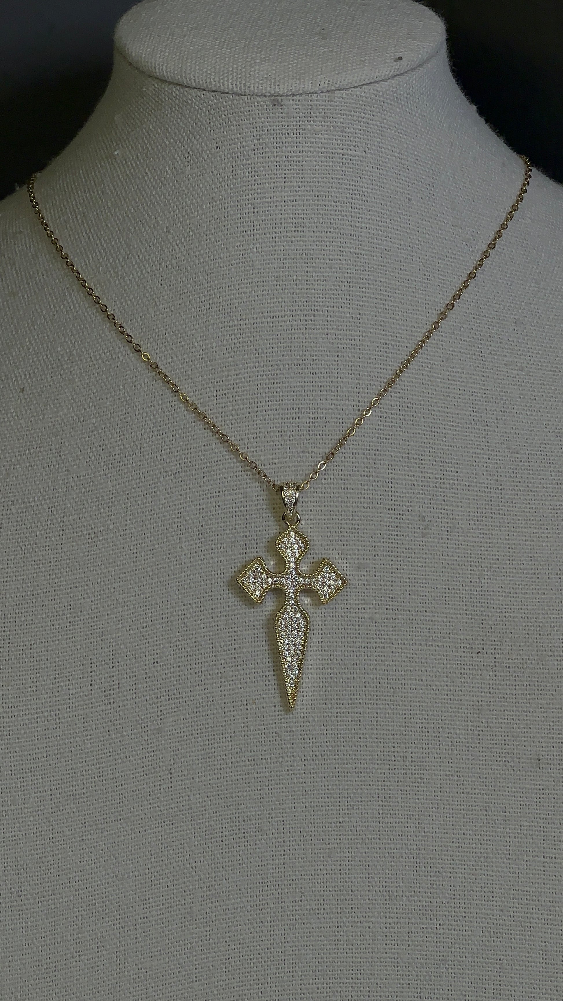 Cubic zicornia cross necklace - Ewaronkes Jewels