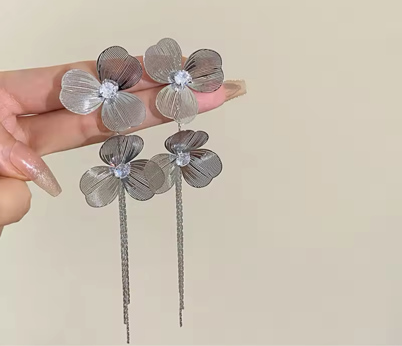 Metal flower non tarnish earring - Ewaronkes Jewels