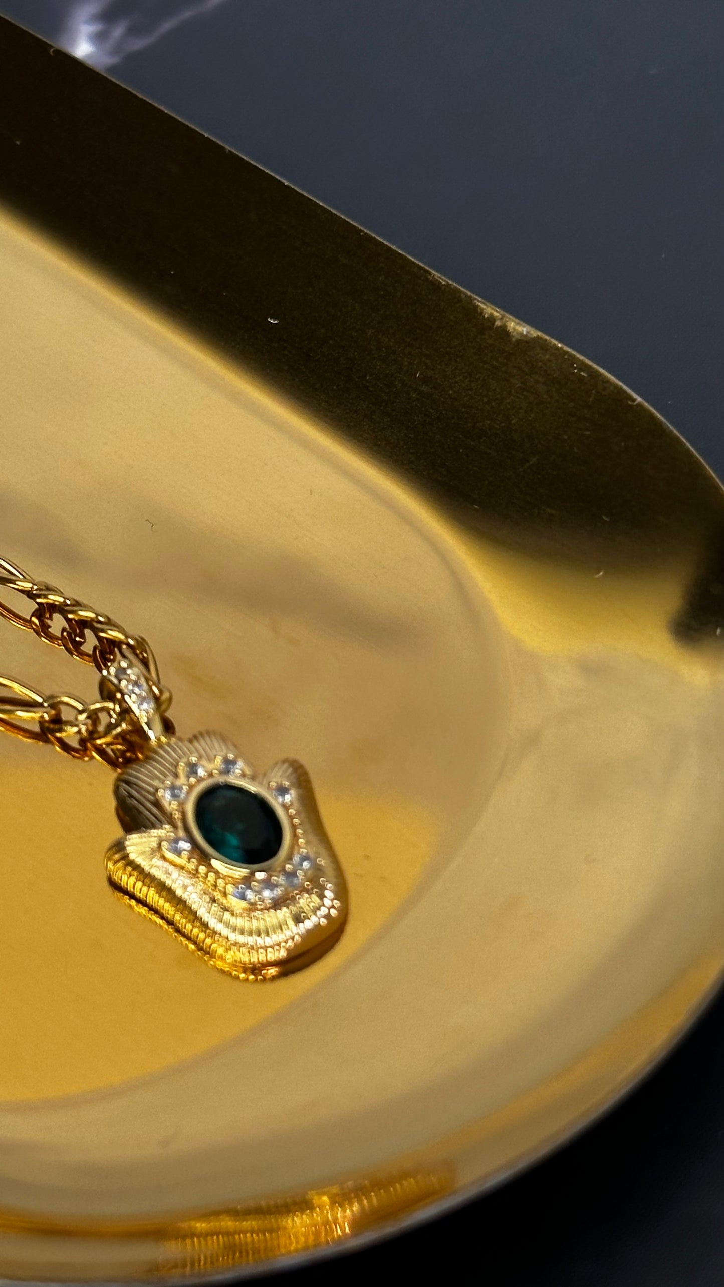 Hamsa Hand crystal Necklace - Ewaronkes Jewels