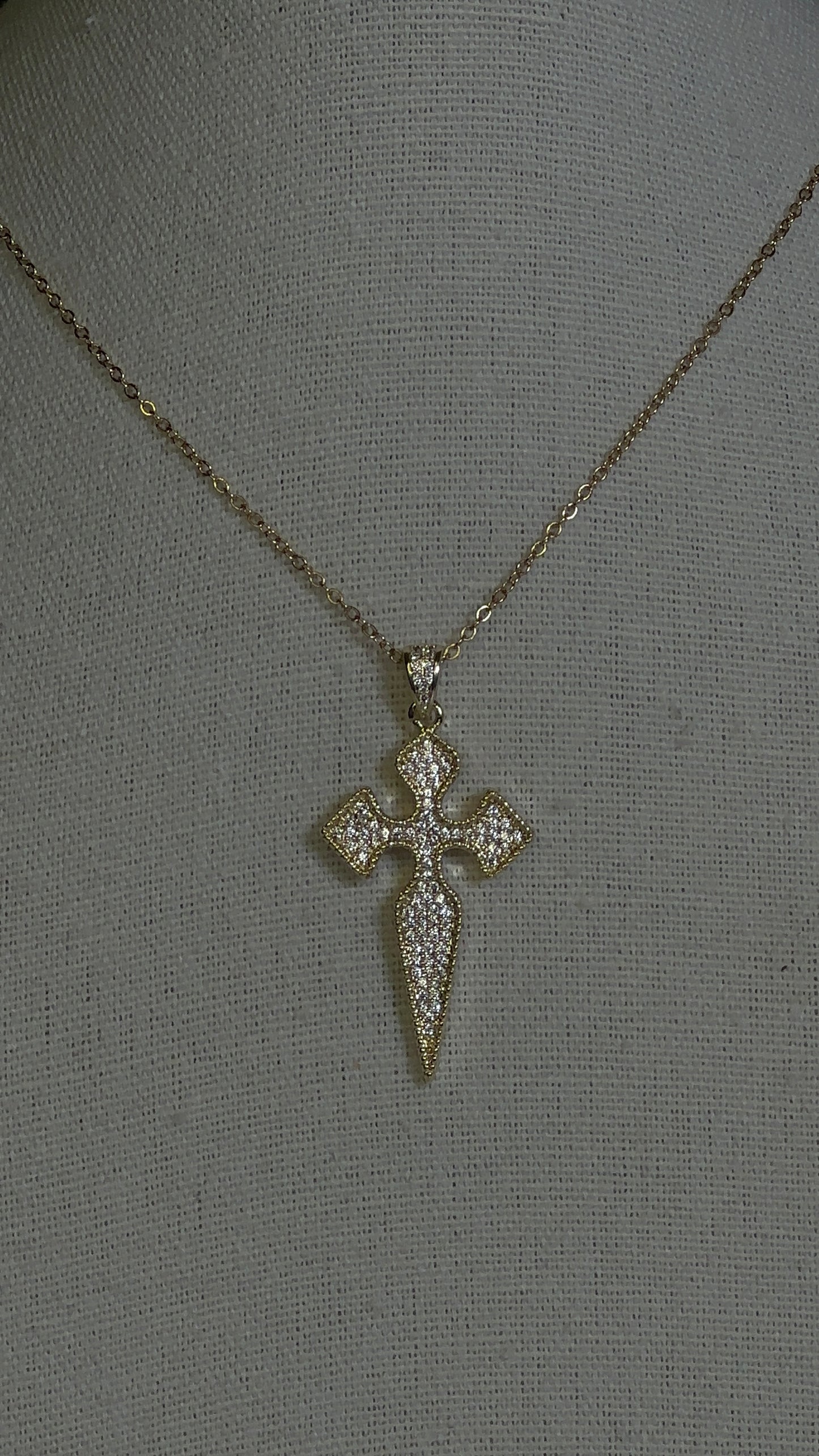 Cubic zicornia cross necklace - Ewaronkes Jewels