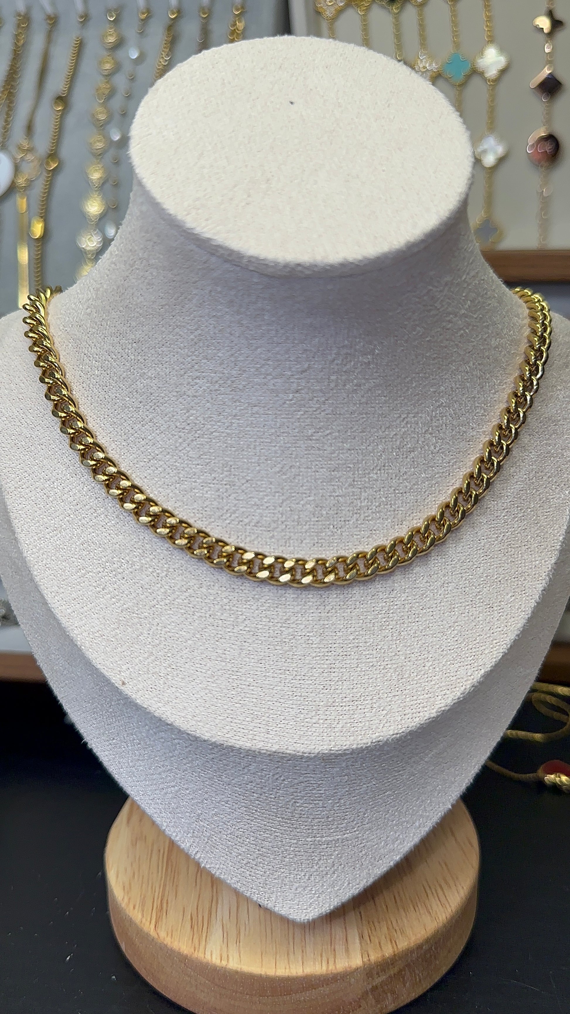 Miami cuban link chain - Ewaronkes Jewels